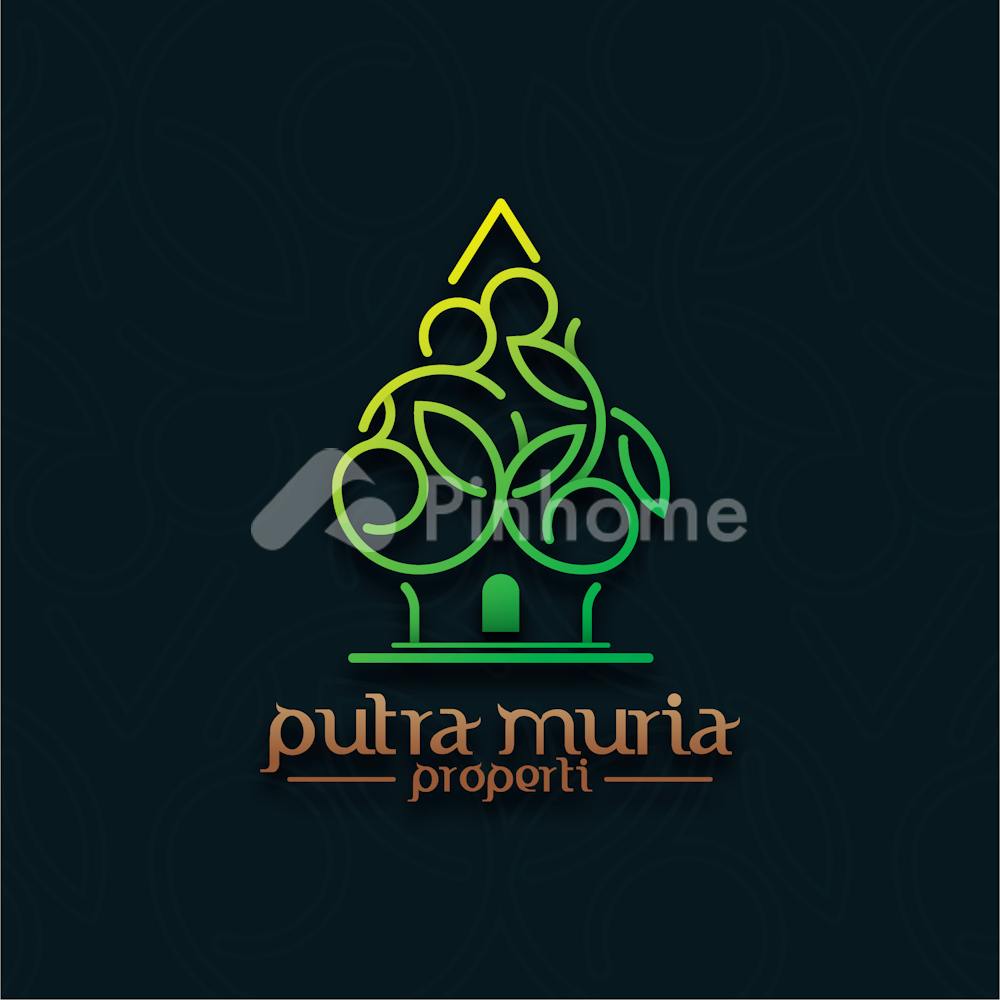 Putra muria Properti