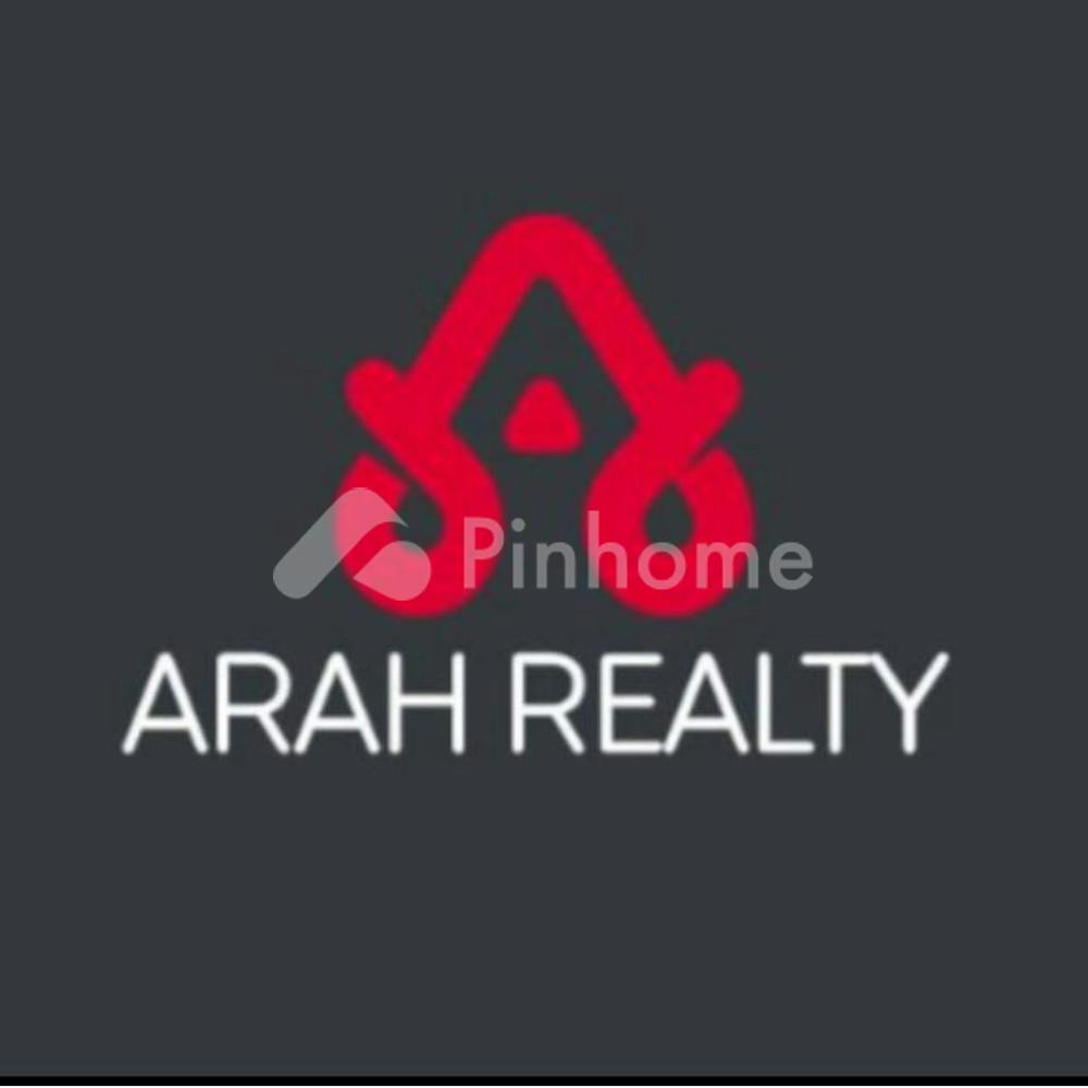 Ade Arah Realty