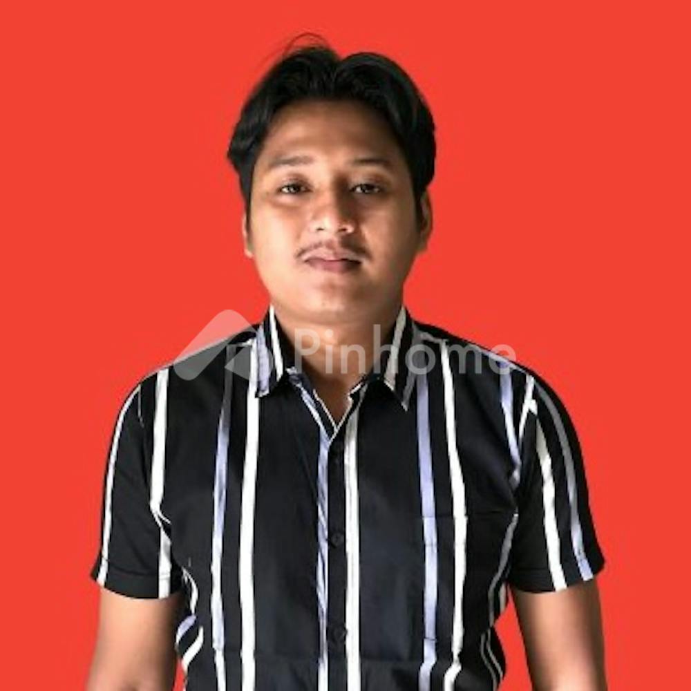 Dimas Adjienesha