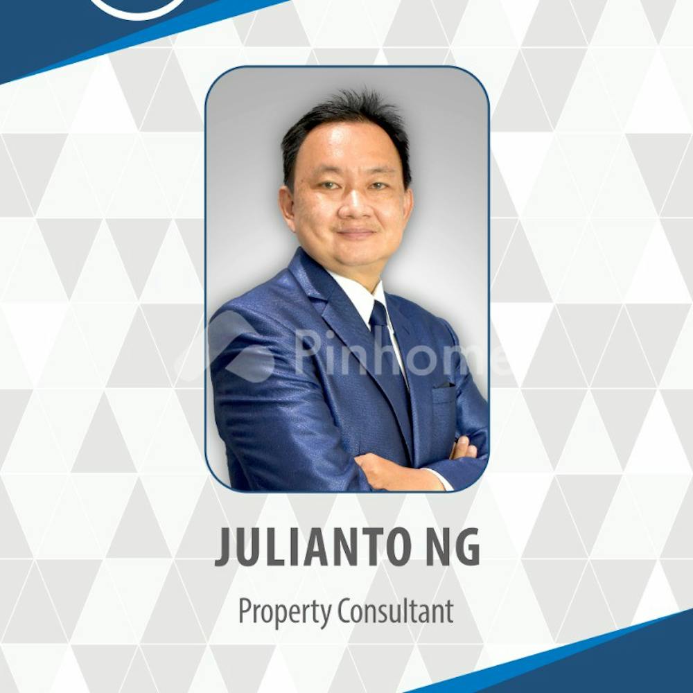 Julianto  Ng