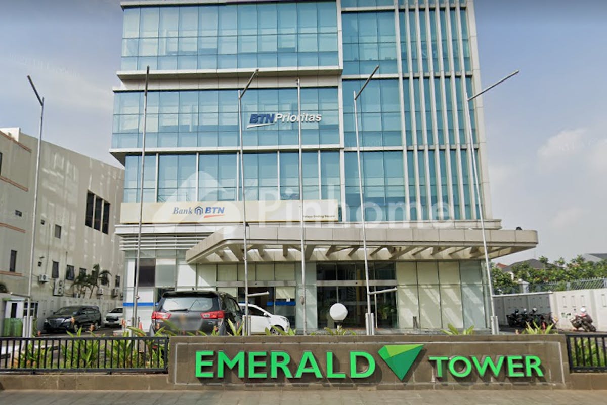similar property emerald tower