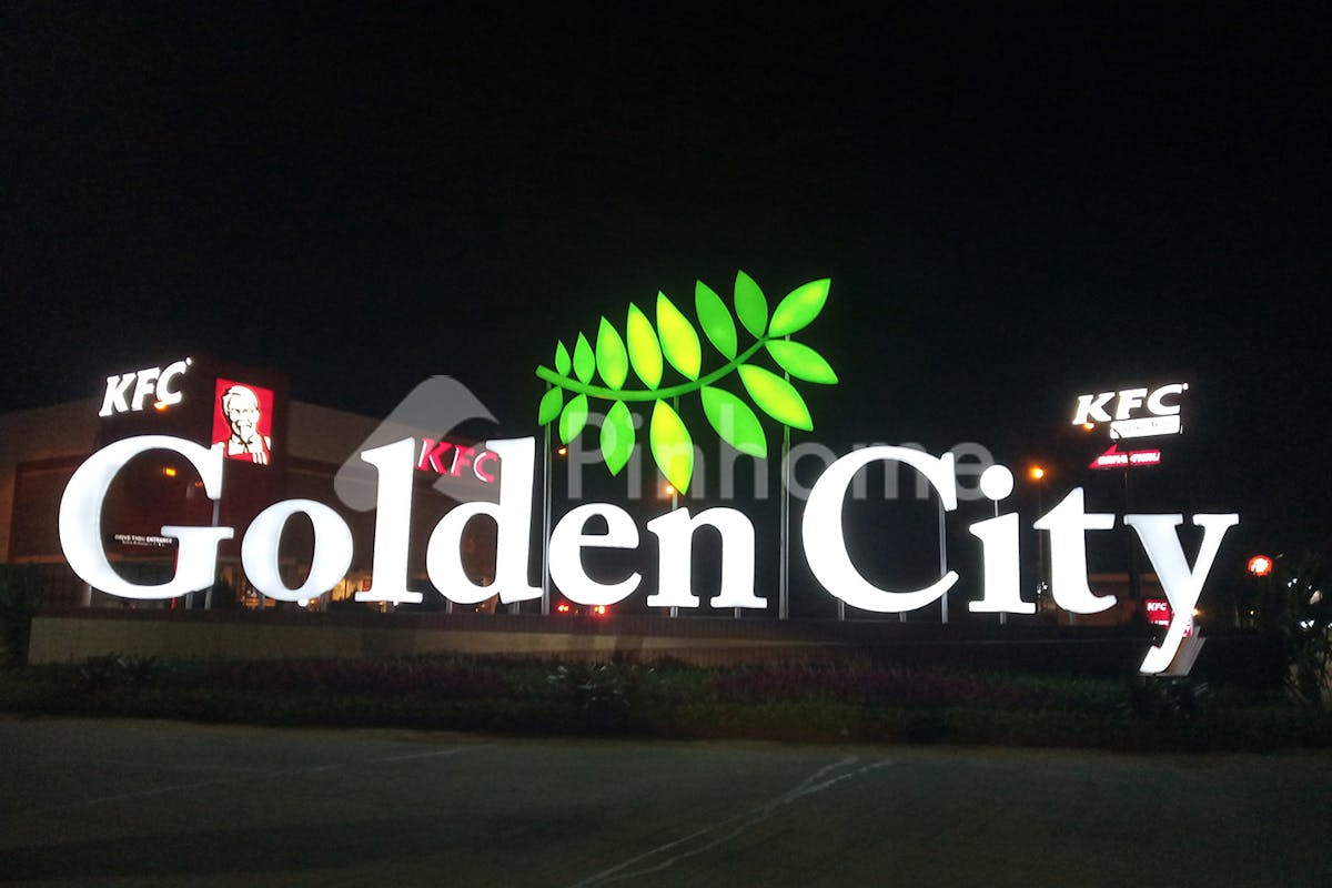 Golden City Bekasi - Gambar 1