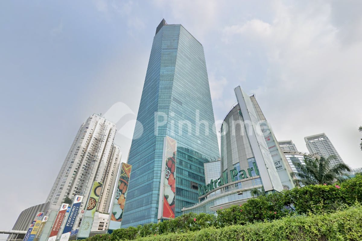similar property central park office tower  apl