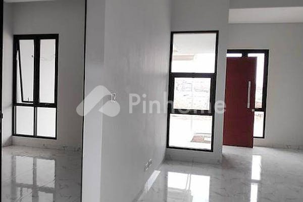 dijual rumah lingkungan asri di jl raya soreang kopo - 2