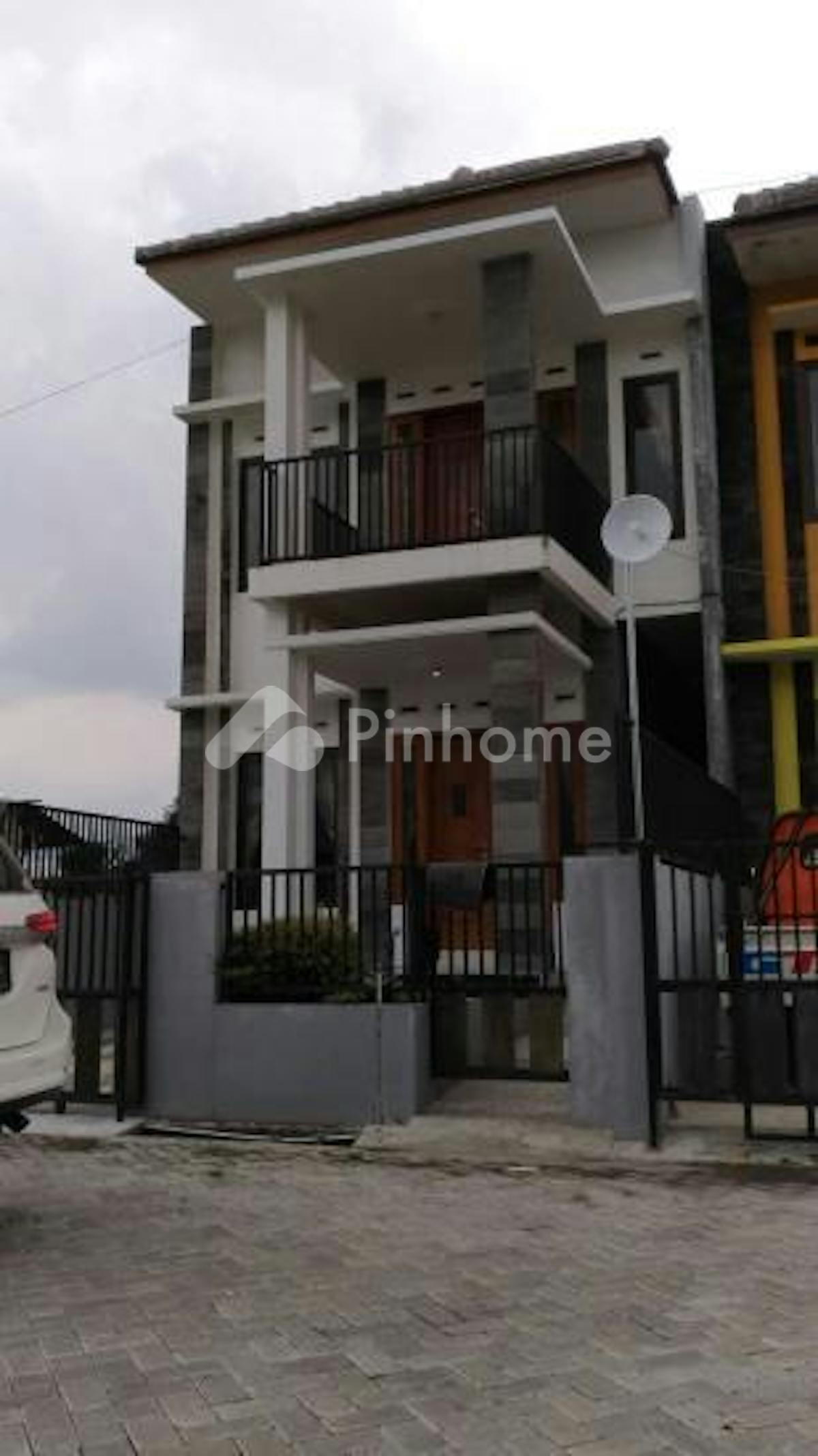 Dijual Rumah Siap Pakai di Jl. Hasanudin - Gambar 1