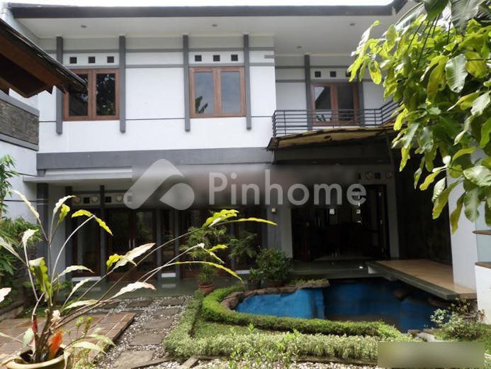 dijual rumah siap huni di dago - 1