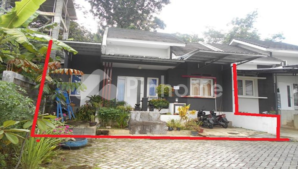 Dilelang Rumah Lokasi Strategis Di Perumahan Villa Krista Mansion Blok ...