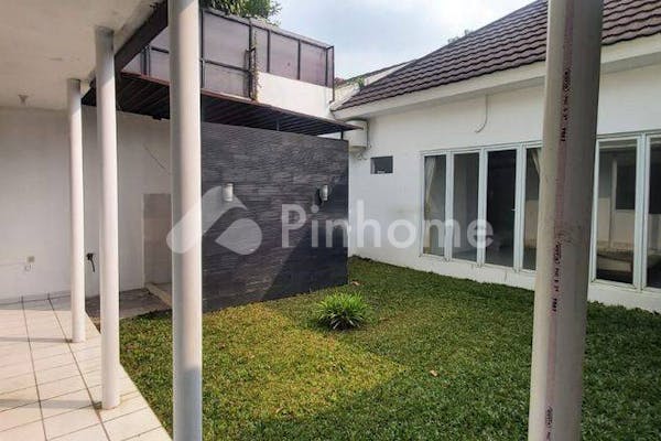 dijual rumah lingkungan asri di villa duta - 13