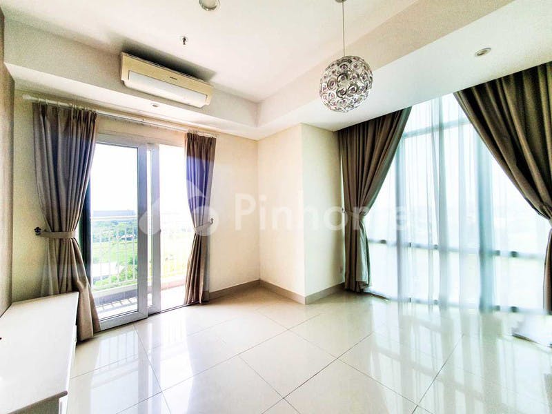 dijual apartemen lokasi strategis di apartemen metro park residence  jl  pilar mas utama - 1