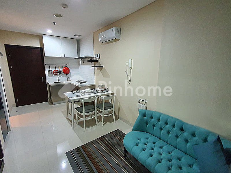 disewakan apartemen siap pakai di apartemen brooklyn alam sutera - 1