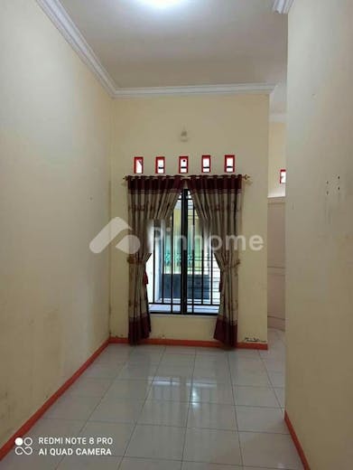 dijual rumah lokasi strategis dekat fasilitas umum di jl  singa raya - 2