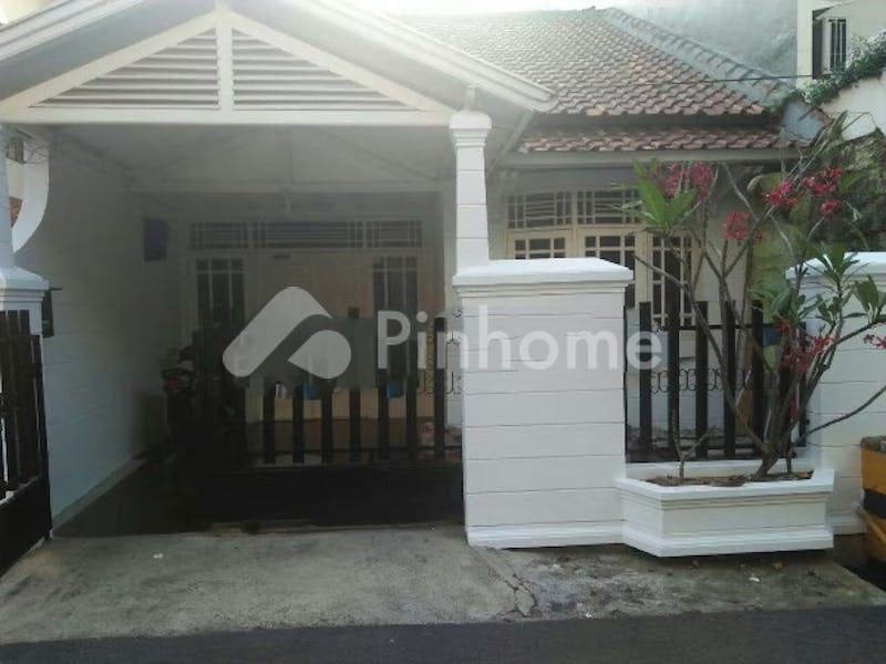 dijual rumah lokasi strategis di rawamangun jakarta timur - 1