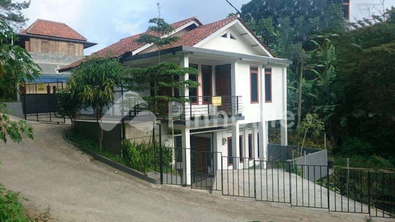 dijual rumah lingkungan asri dekat minimarket di jalan sersan bajuri - 1