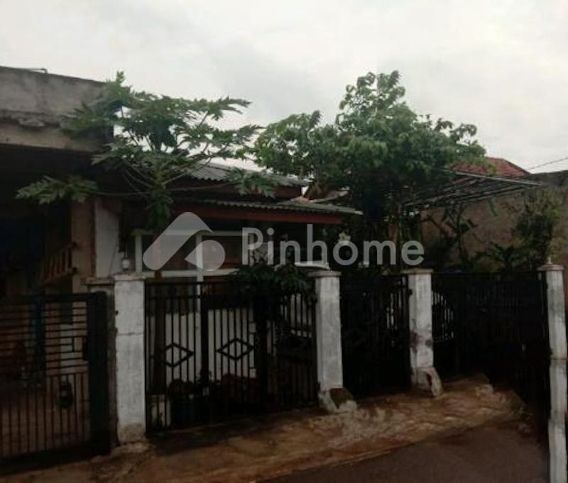 dijual rumah lokasi strategis dekat fasilitas umum di soreang - 1