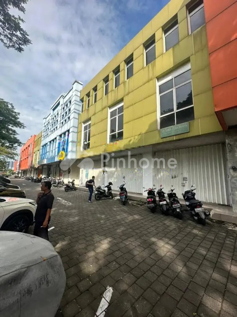 disewakan ruko lokasi strategis di central business park merr - 8