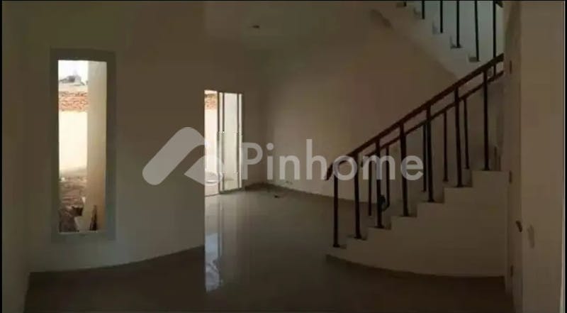 disewakan rumah siap pakai di victoria hills residence - 4