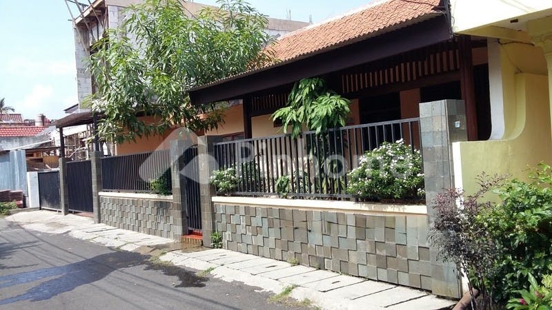 dijual rumah lokasi strategis di rawamangun  jakarta timur  dki jakarta - 1