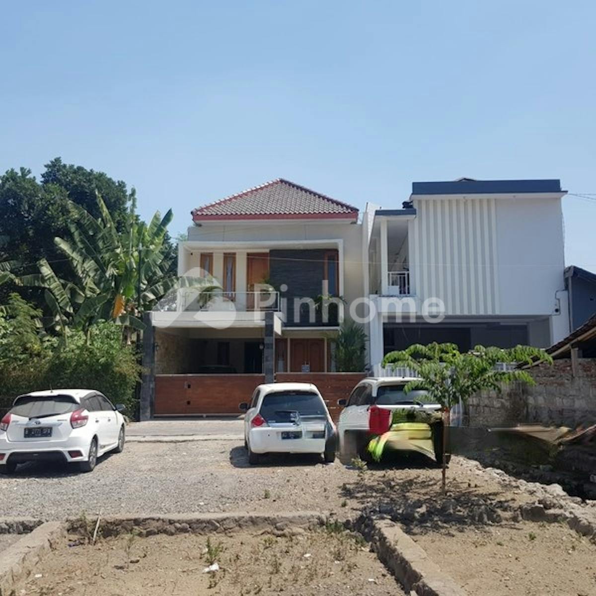 Dijual Rumah Lokasi Strategis Dekat Keraton di Jalan KH Wahid Hasyim - Gambar 1