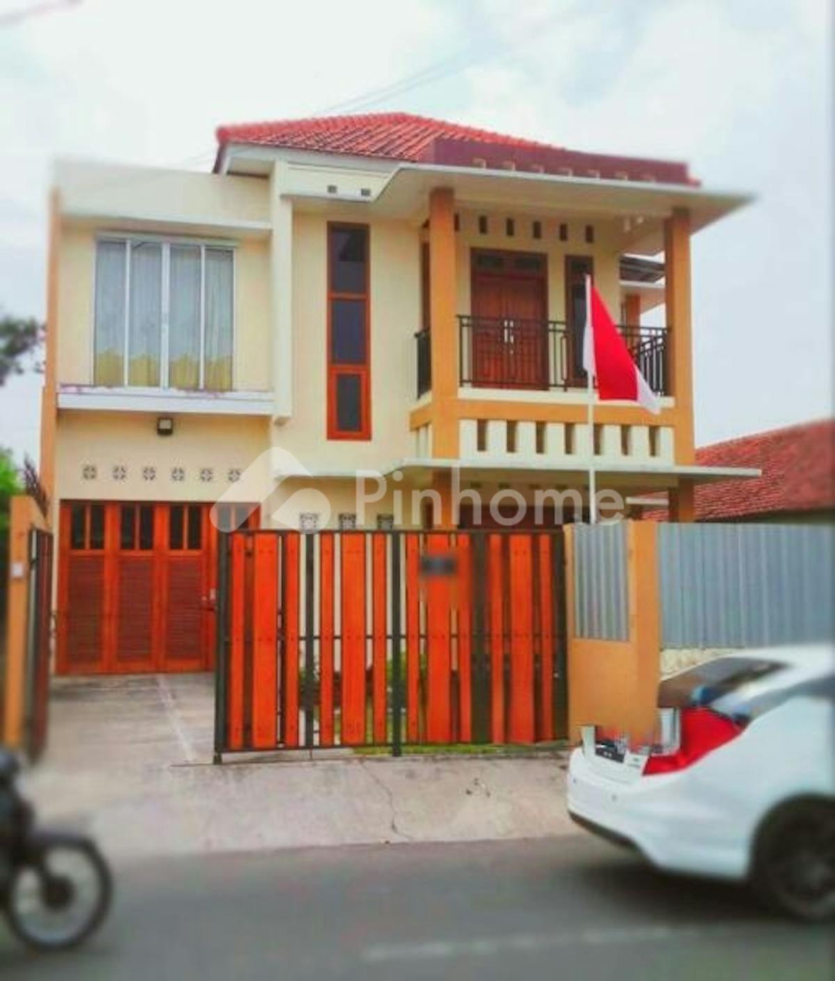 Dijual Rumah Lokasi Bagus Dekat Kampus di Jalan Kaliurang KM. 6 - Gambar 1