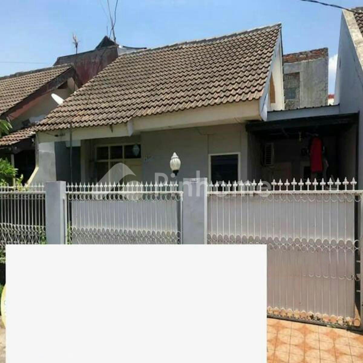 Dijual Rumah Lokasi Strategis di Bekasi Selatan - Gambar 1
