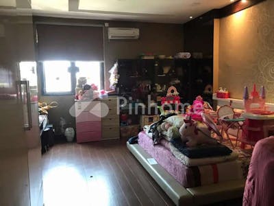 dijual rumah siiap pakai di jl  veteran selatan - 2