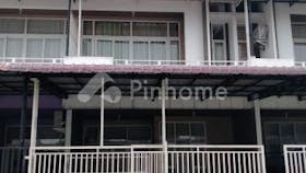 dijual rumah 2 lantai 4kt 1547m2