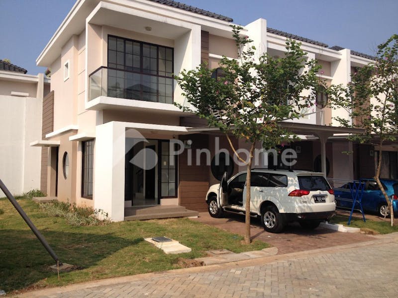 dijual rumah fasilitas terbaik di greenlake city - 1