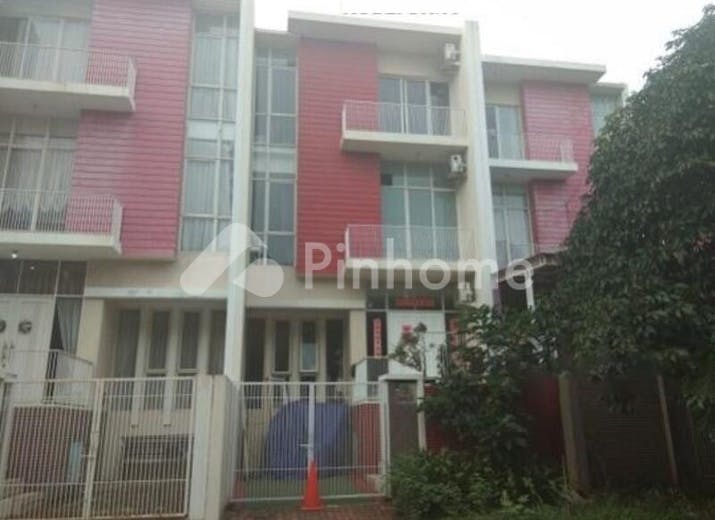 dijual rumah 4 lantai siap pakai di long beach residence  pantai indah kapuk - 1