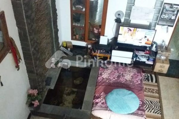 dijual rumah lokasi bagus dekat mall di jl  sindangsari asri i - 4