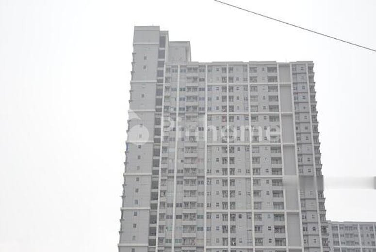 dijual apartemen lokasi strategis di apartemen seasons city - 5