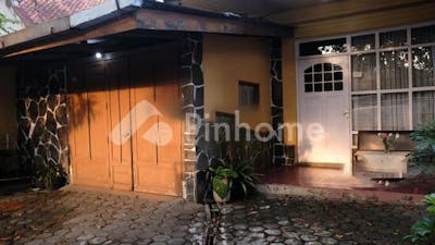 dijual rumah nyaman dan asri di asia afrika - 4