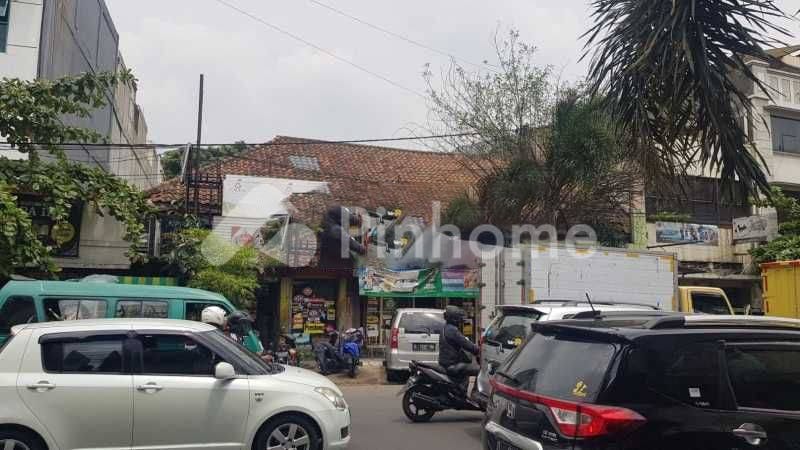 dijual ruko lokasi strategis dekat dengan rumah sakit kebon jati di jl  kebon jati - 1