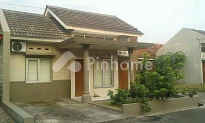 dijual rumah lokasi strategis di gedongan kec   colomadu kab  karanganyar - 2