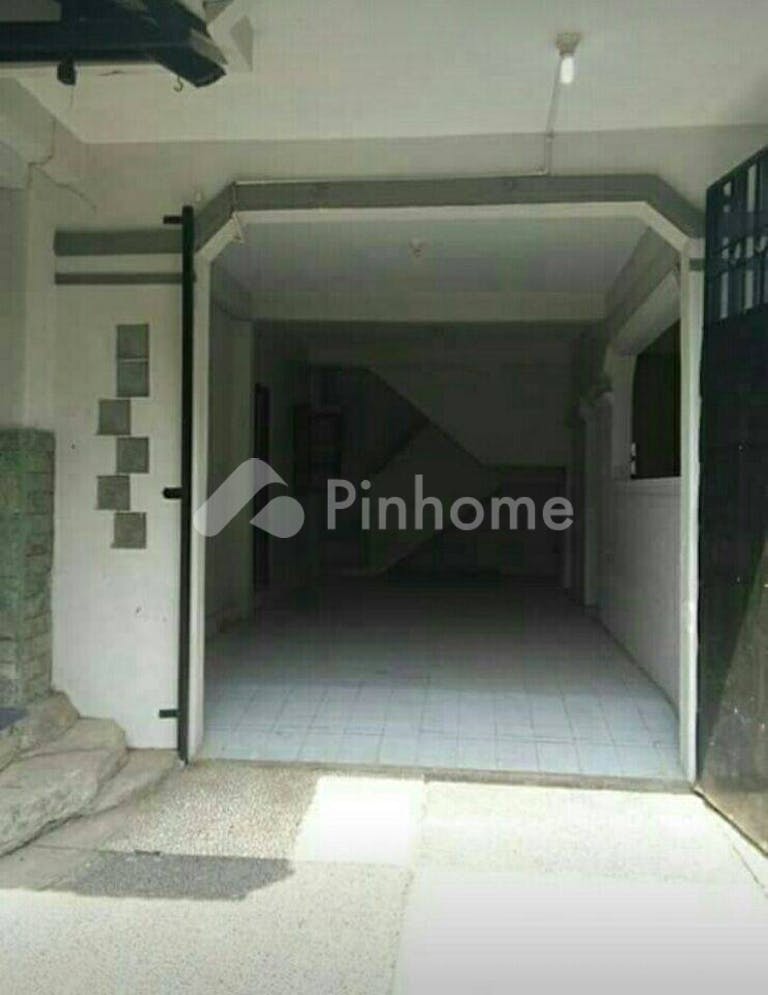 Dijual Rumah 2 Lantai 4KT 234m² di Banyuanyar Surakarta - Gambar 5