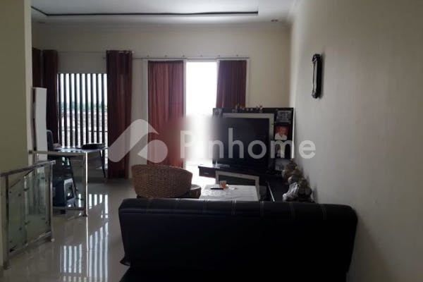 dijual rumah sangat strategis di godean - 5