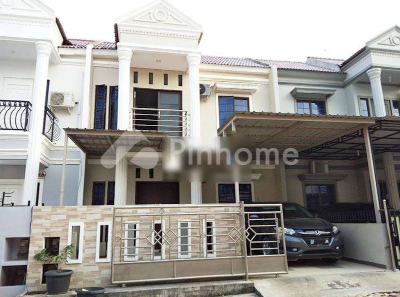 dijual rumah 2 lantai 3kt 126m2 di bengkong - 1