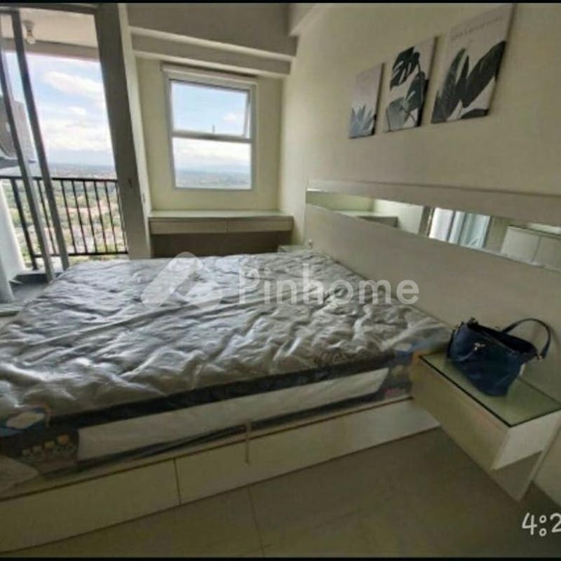 dijual apartemen lokasi strategis di apartemen parkland avenue  jl  raya serpong bsd city - 2