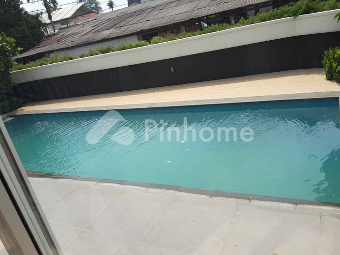 dijual rumah siap pakai di ampera dalam townhouse - 14