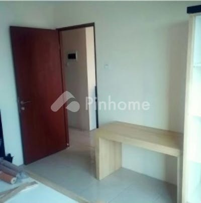 dijual apartemen lokasi strategis di apartemen tifolia  jl  perintis kemerdekaan - 3