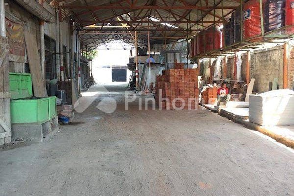 dijual ruko siap pakai di tanah sareal - 3