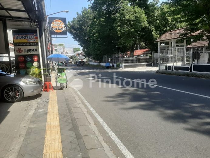 dijual ruko 3 lantai 480m2 di condongcatur  condong catur - 3