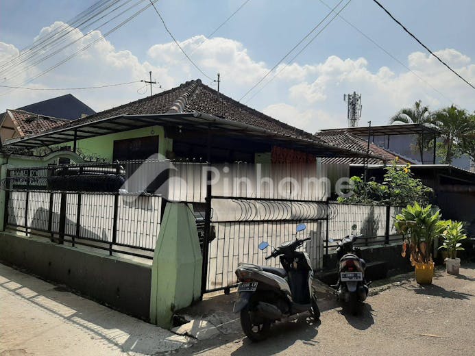 disewakan rumah lokasi bagus dekat mall di jl  karapitan - 1