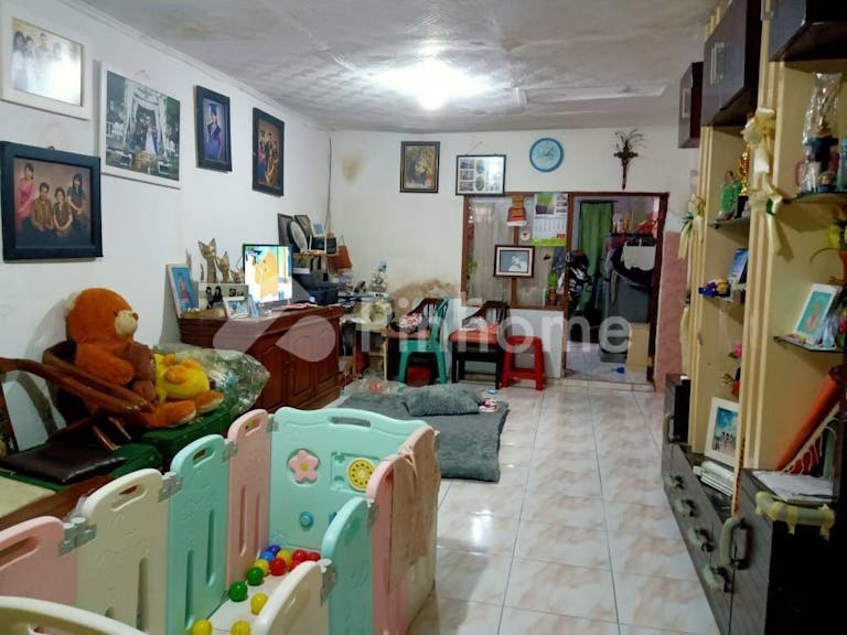 Dijual Rumah Lokasi Strategis Dekat Superindo di Jl. Maleber Barat - Gambar 2