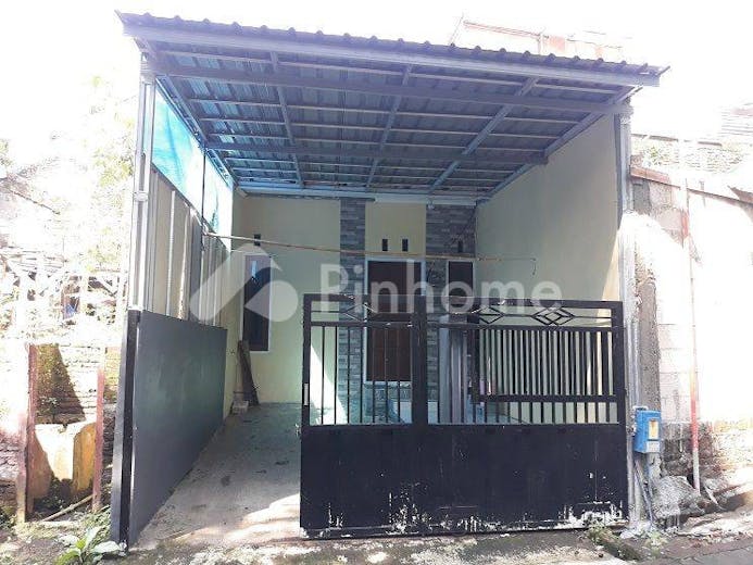 dijual rumah lokasi strategis di perum griya damai sejahtera - 1