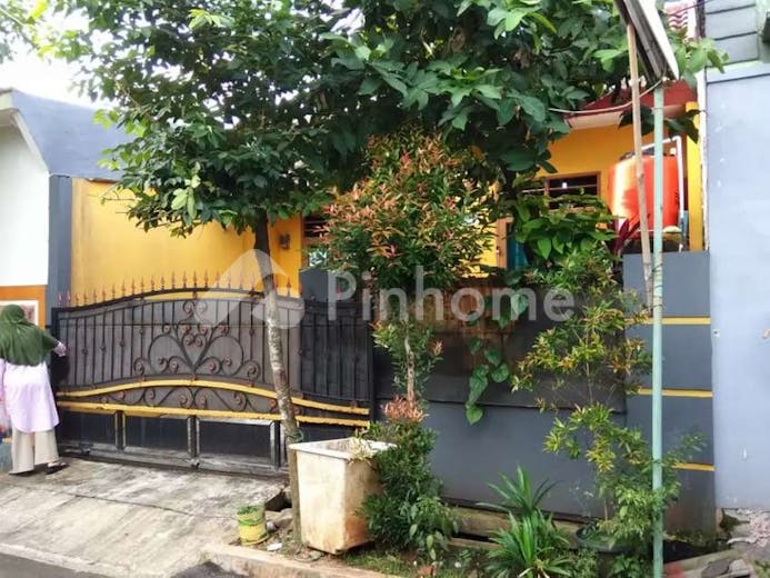 dijual rumah lingkungan asri di jl  jaya ningrat - 1