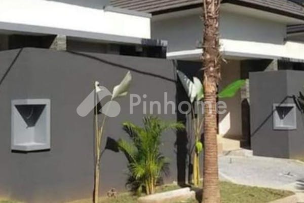 dijual rumah lokasi strategis di goagong jimbaran - 4