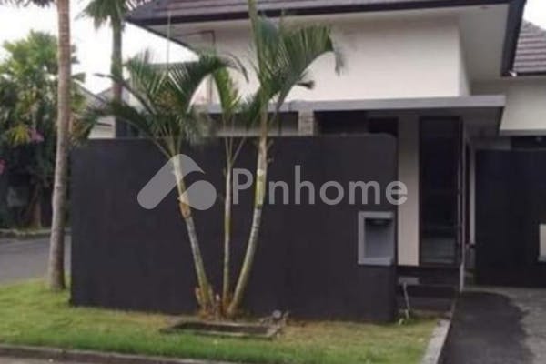 dijual rumah lokasi strategis di goagong jimbaran - 1