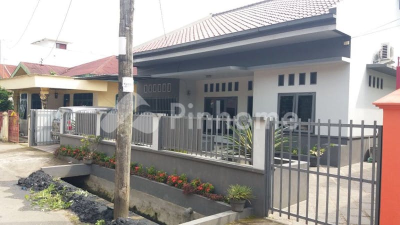 dijual rumah lokasi strategis dekat spbu di jl  suka suar - 1