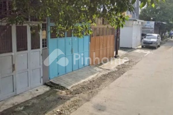 dijual rumah bebas banjir di jl  pembangunan ii - 7