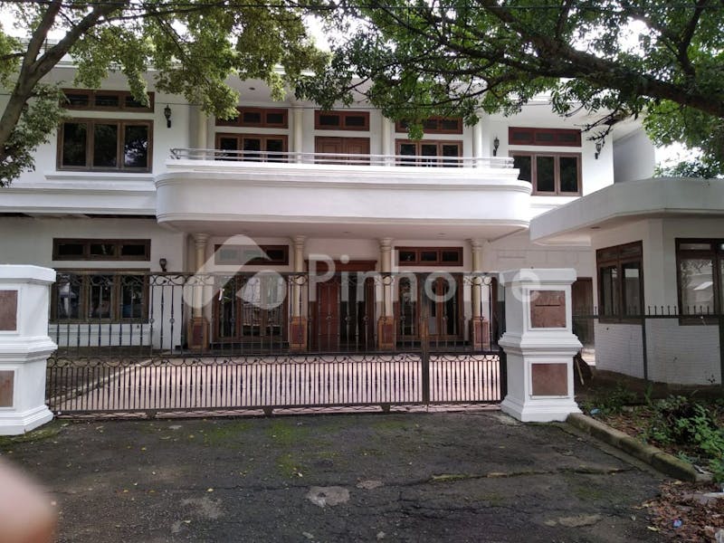 dijual rumah siap pakai di jl  kolonial mas kadiran - 1